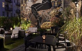 Sir Savigny Hotel, Part Of Sircle Collection